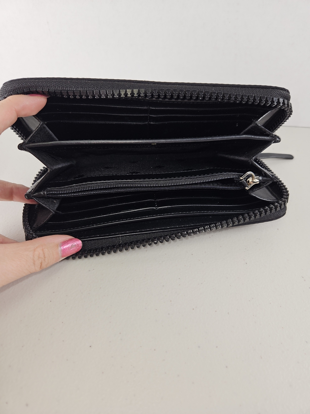 Kate Spade Black Zip Around Wallet - Picture 5 of 14